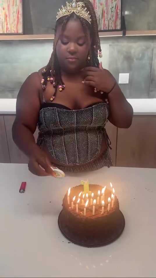 @theylove_zada