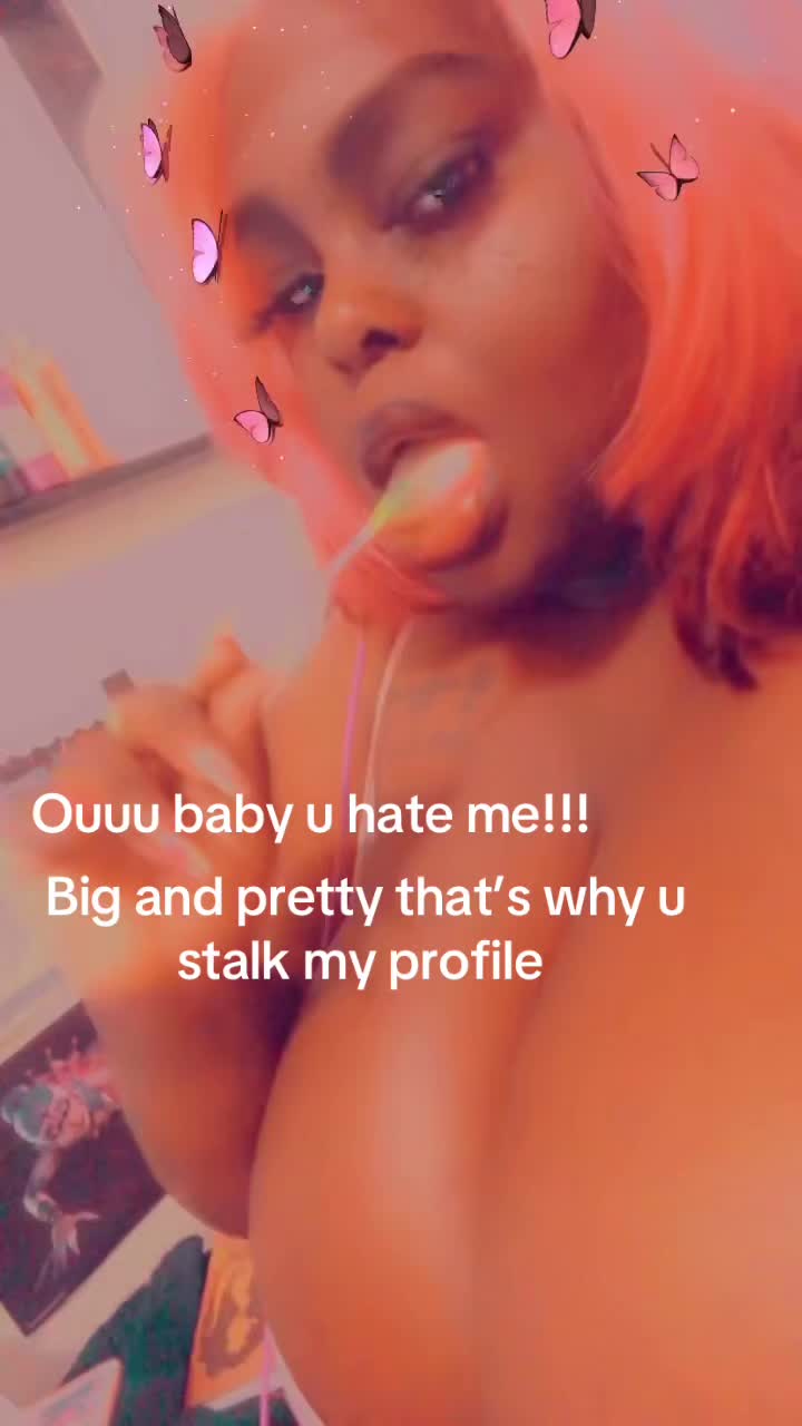 @midnightmisfitbrat