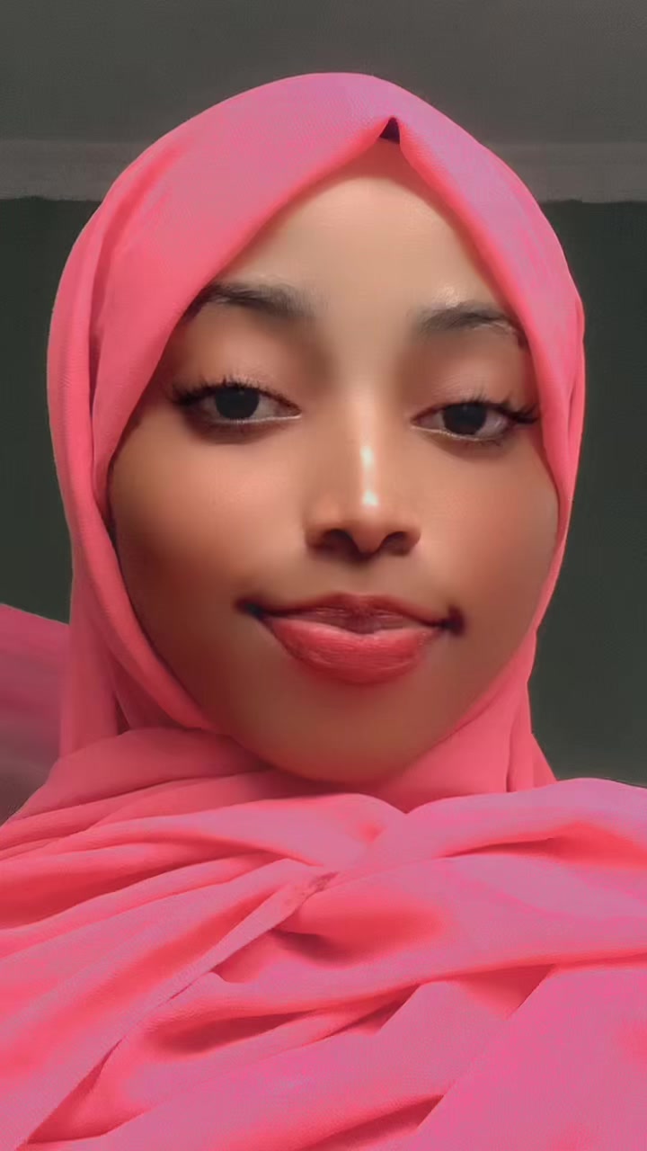 @🦋cute Qudrah🥰