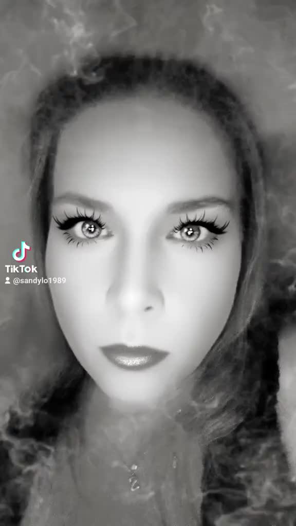 @SandyLo1989