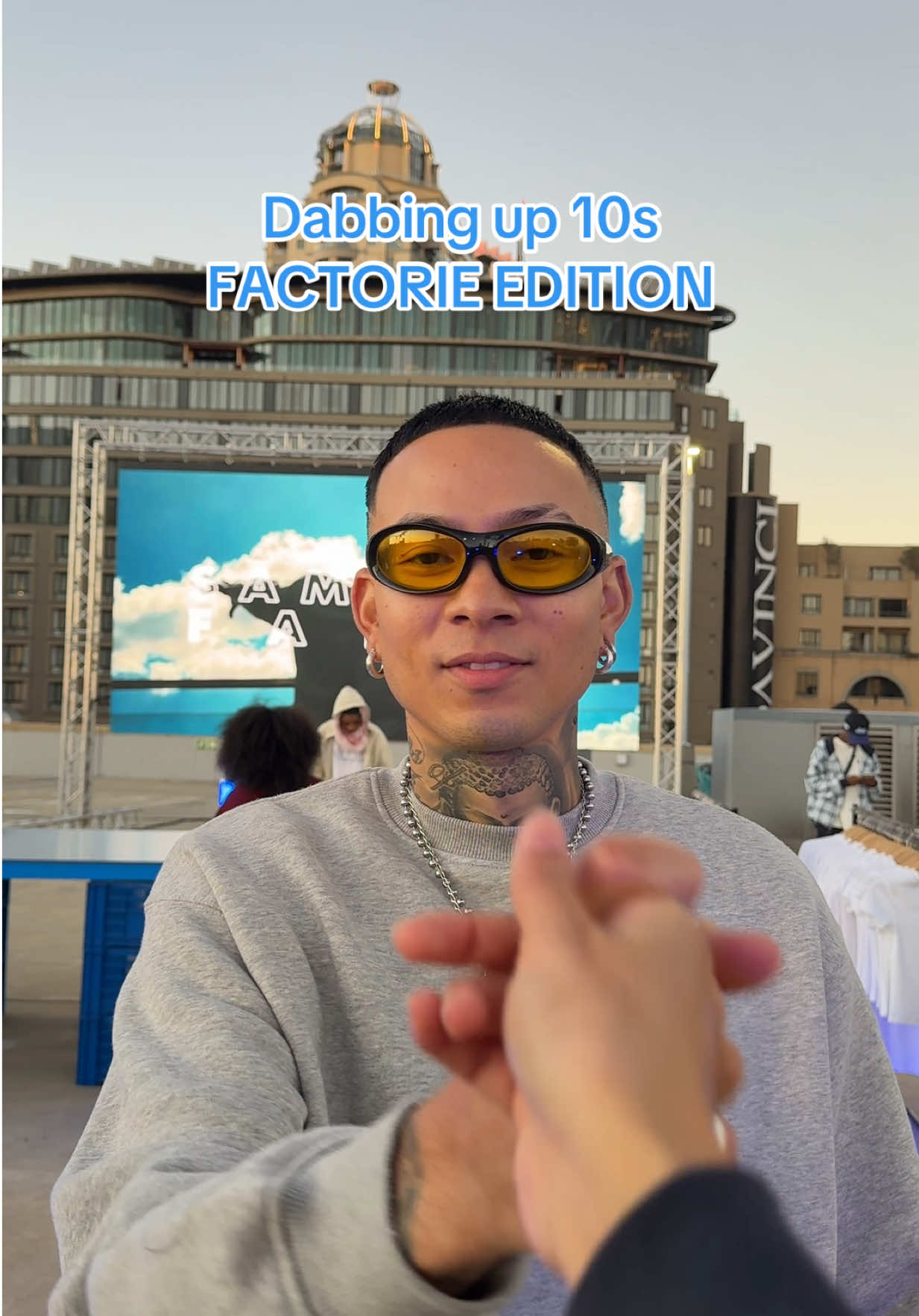 @6lingg 🇨🇳🇿🇦