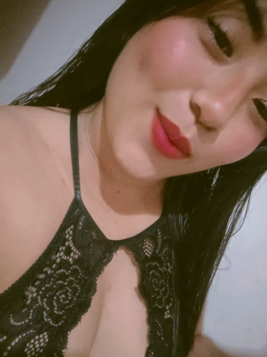 @ℭ𝔥𝔦𝔫𝔦𝔱𝔞💋