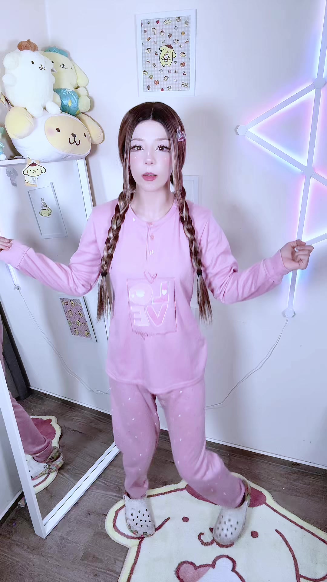 @jucyfox