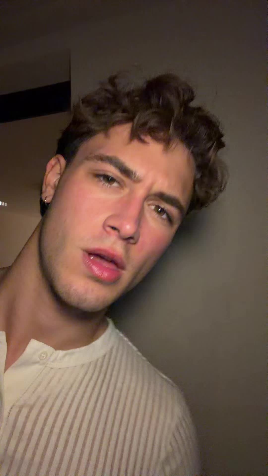 @𝑦𝑒𝑠𝑠𝑖𝑛