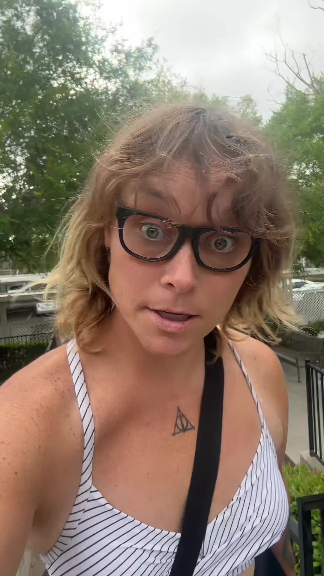 @Sylvie (GQ) 🎆 🏳️&zwj;⚧️ 🪽💜