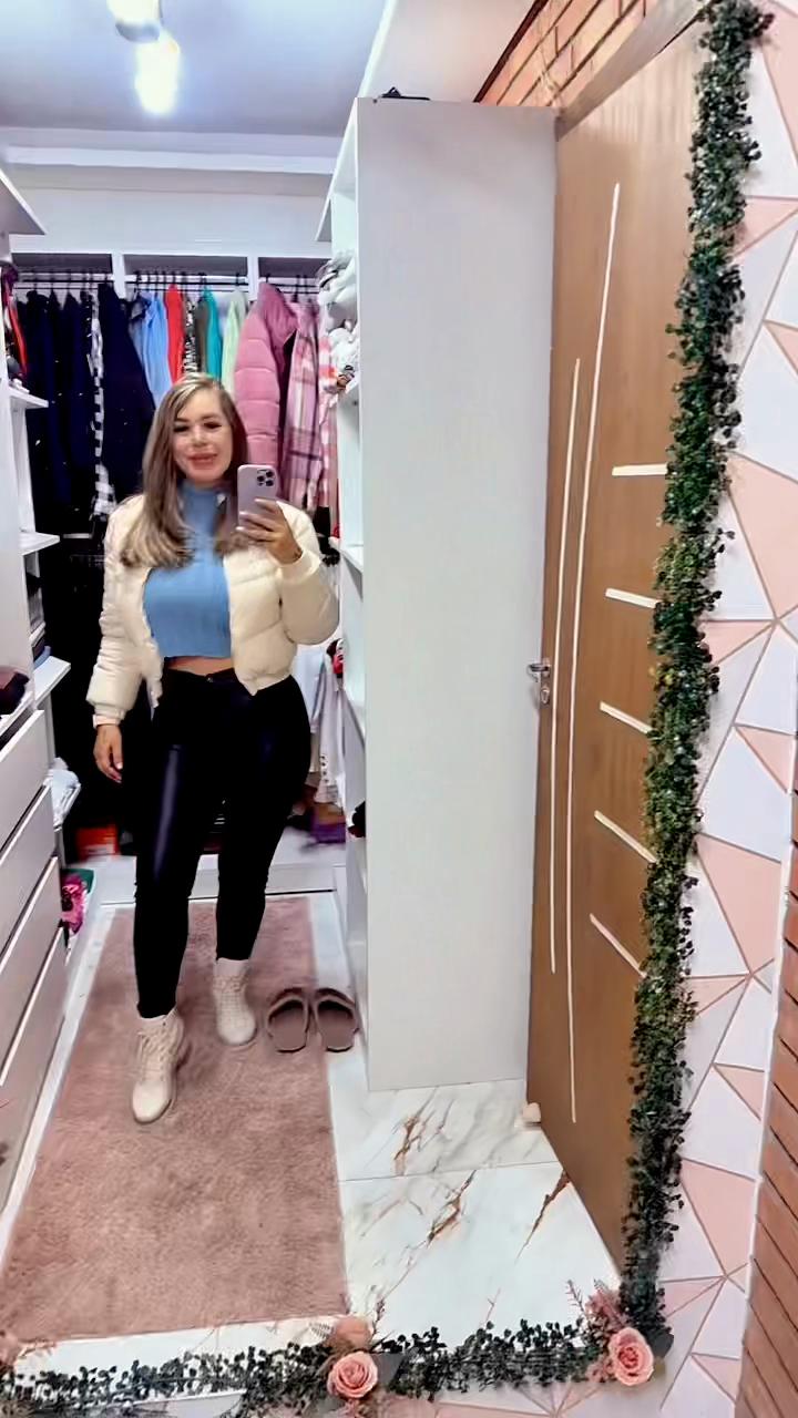 @Viviane