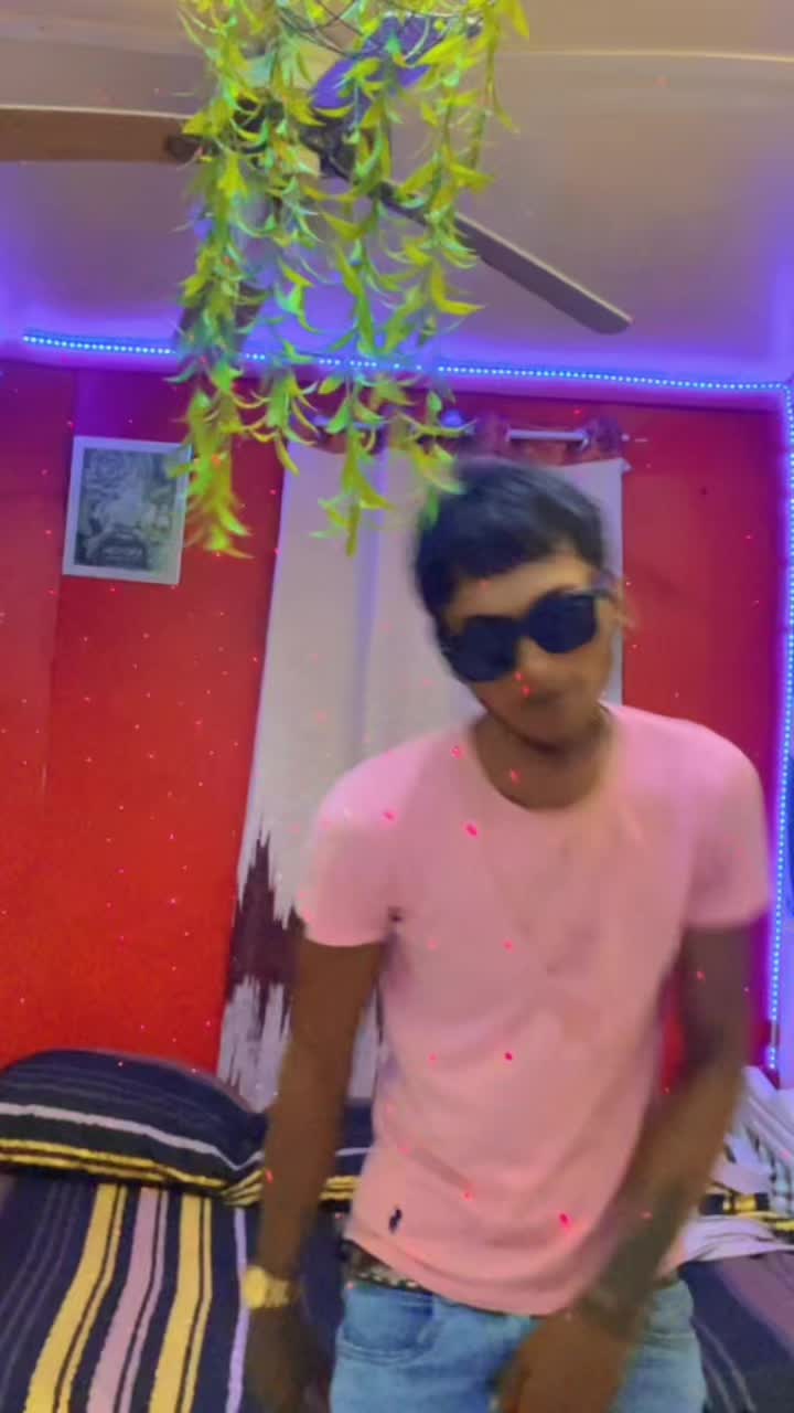 @.ITZVICKASH_๐ฌ๐พ/๐ง๐ง