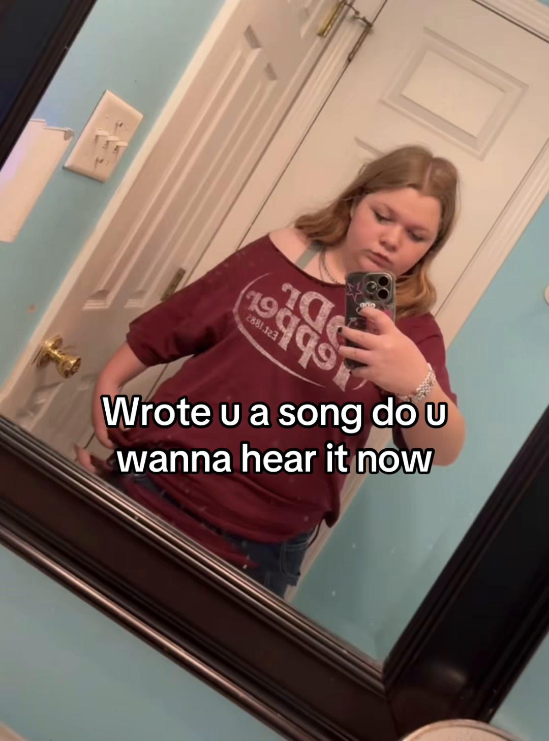 @🎼𝓔𝓶𝓶𝓪♫ 丰