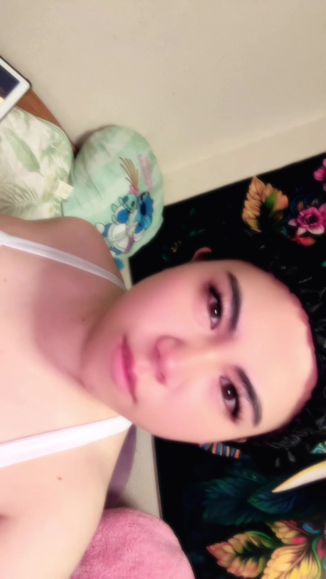 @𝕍𝔸ℕ𝔼𝕊𝕊𝔸 𝔹𝕆ℍ𝕆𝕃♡