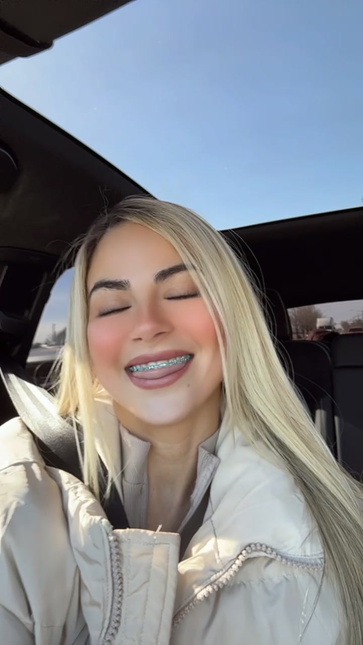 @VianeyBaee