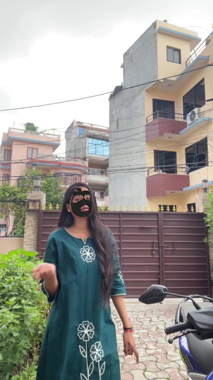 @रिया भण्डारी