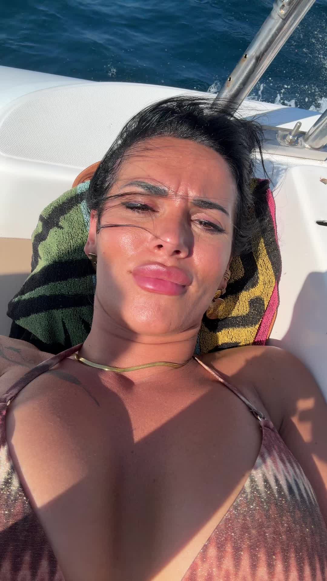 @Daniela Dany♉
