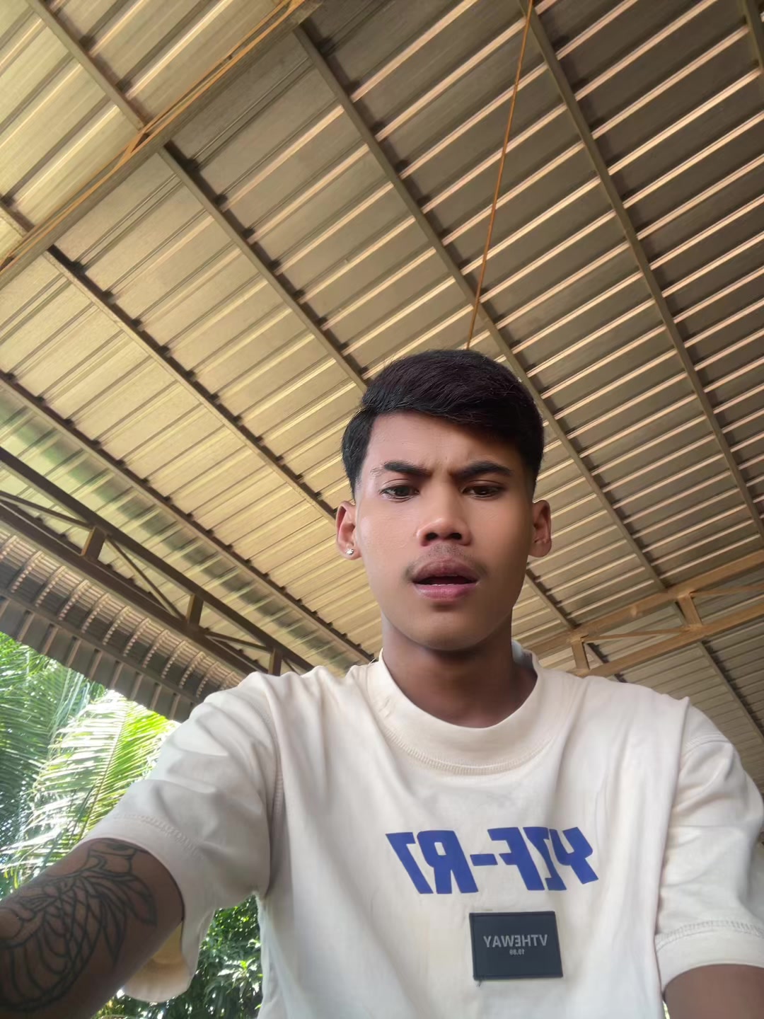 @R&hellip;🦅