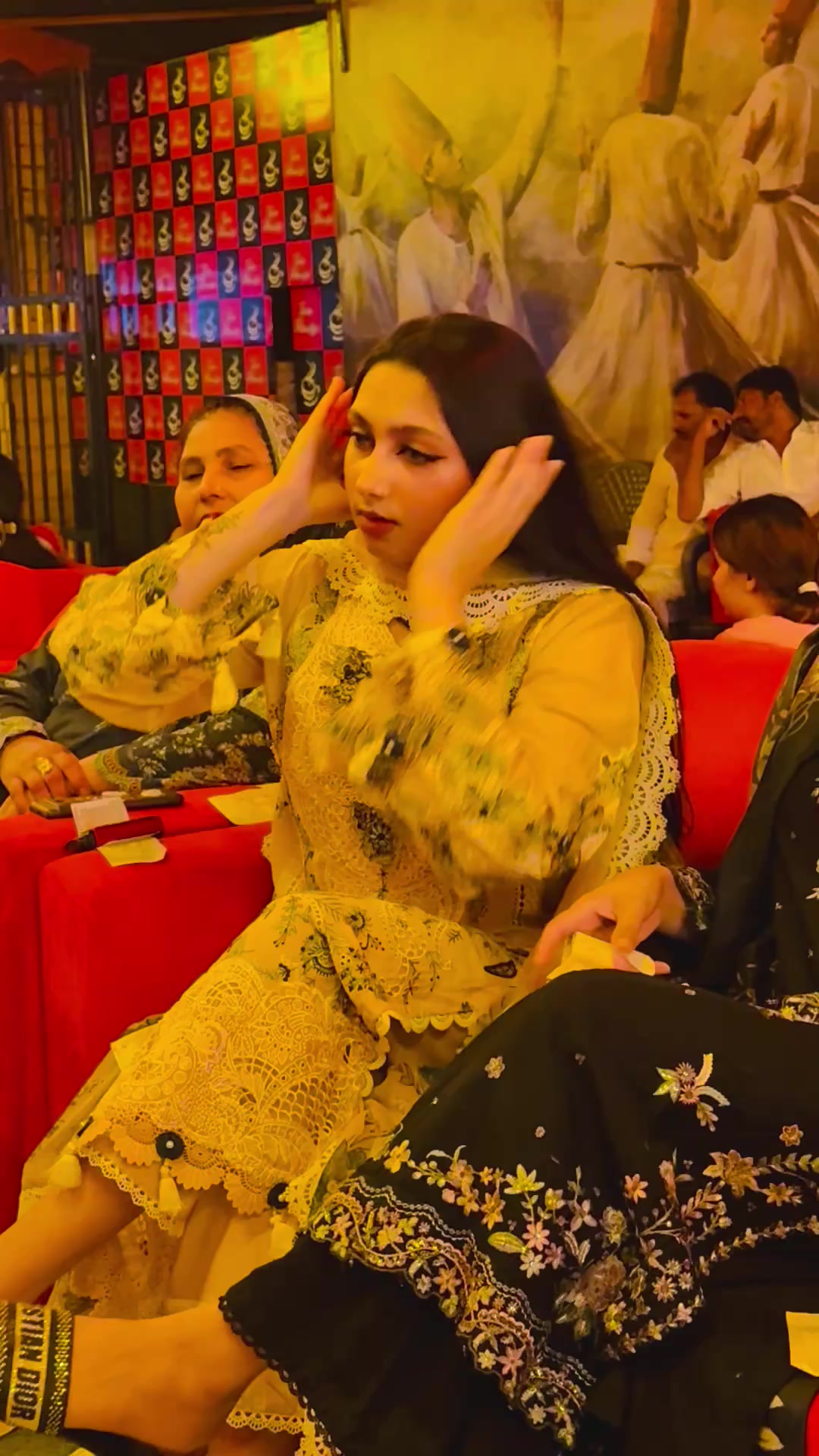 @🧚♀️Urooj pari🧚♀️