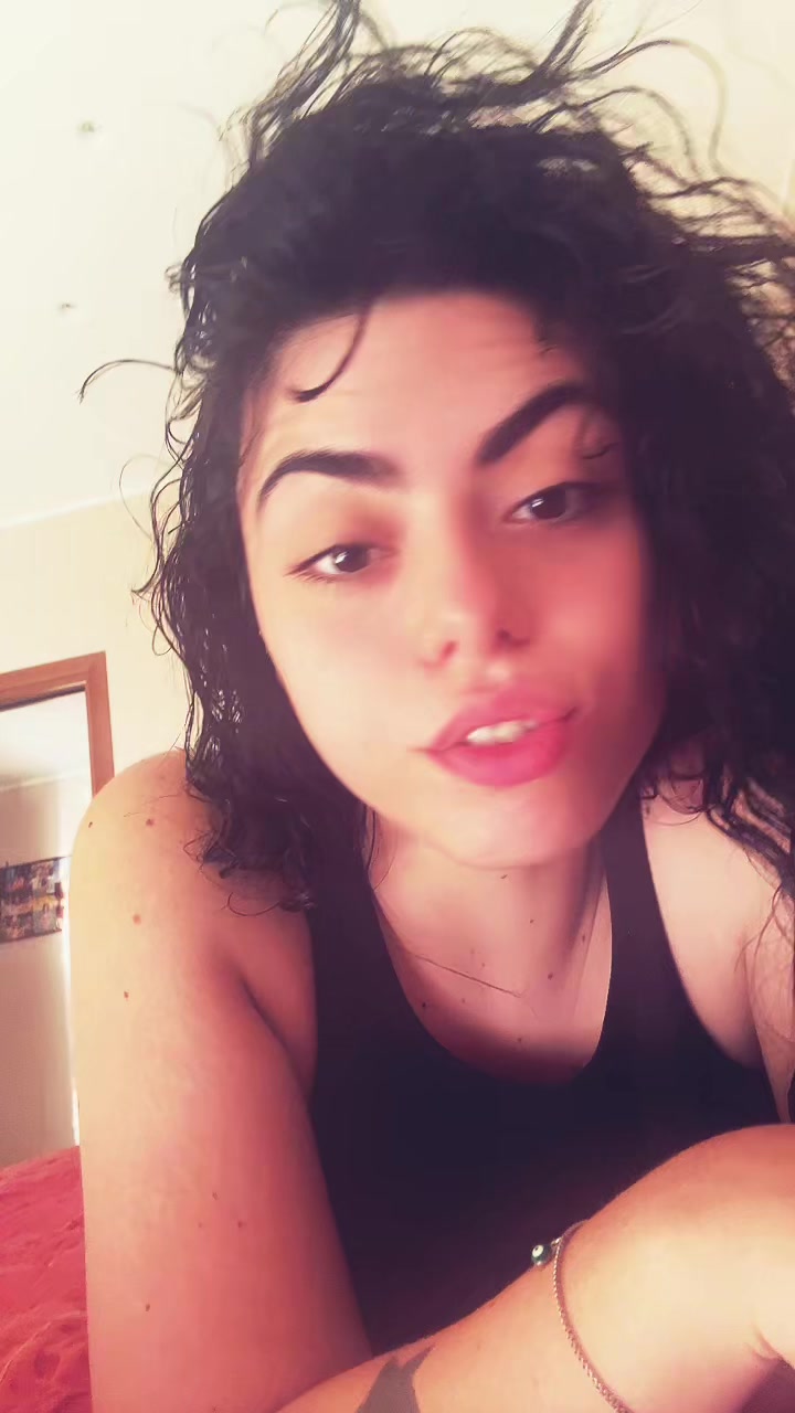 @Rosie_