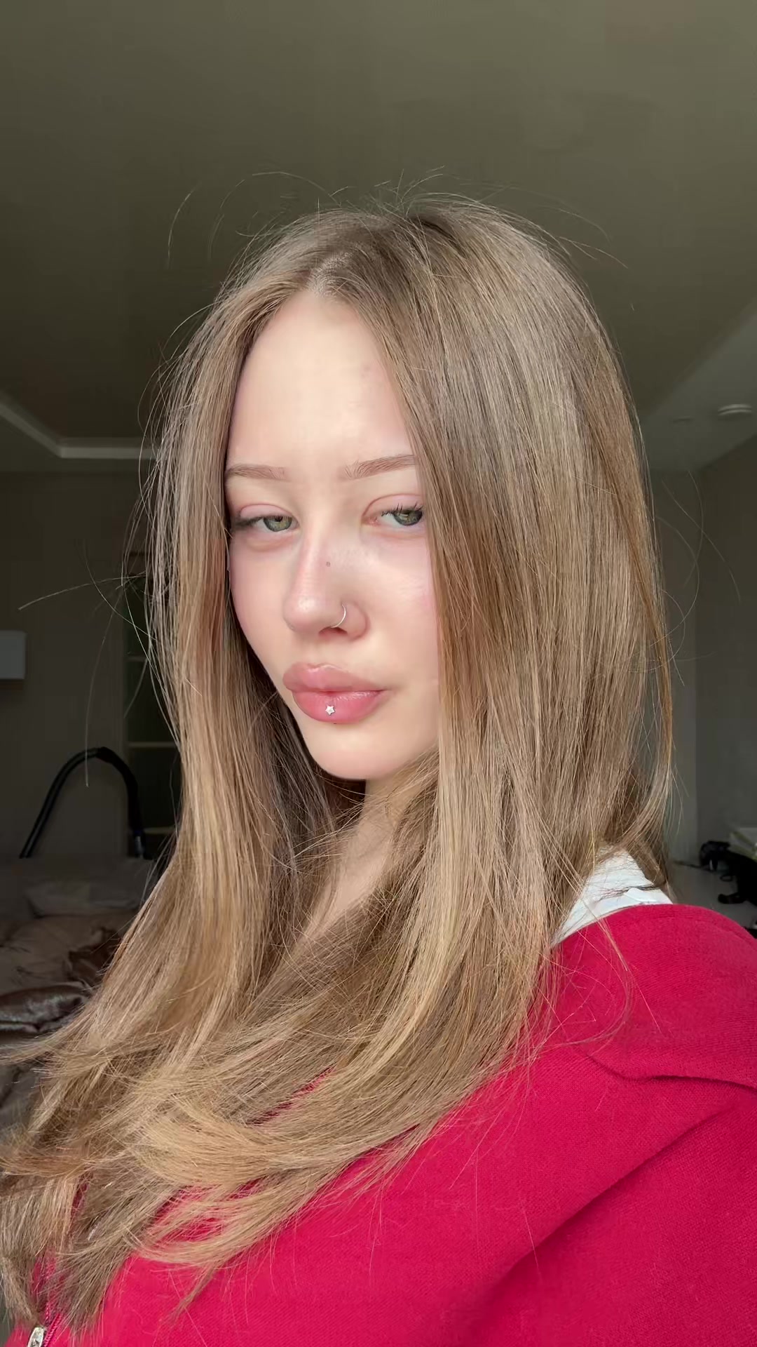 @Ааня
