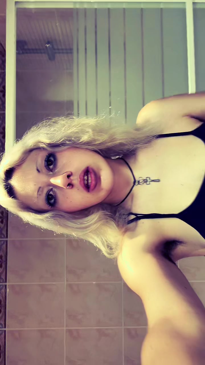 @autisticd0ll