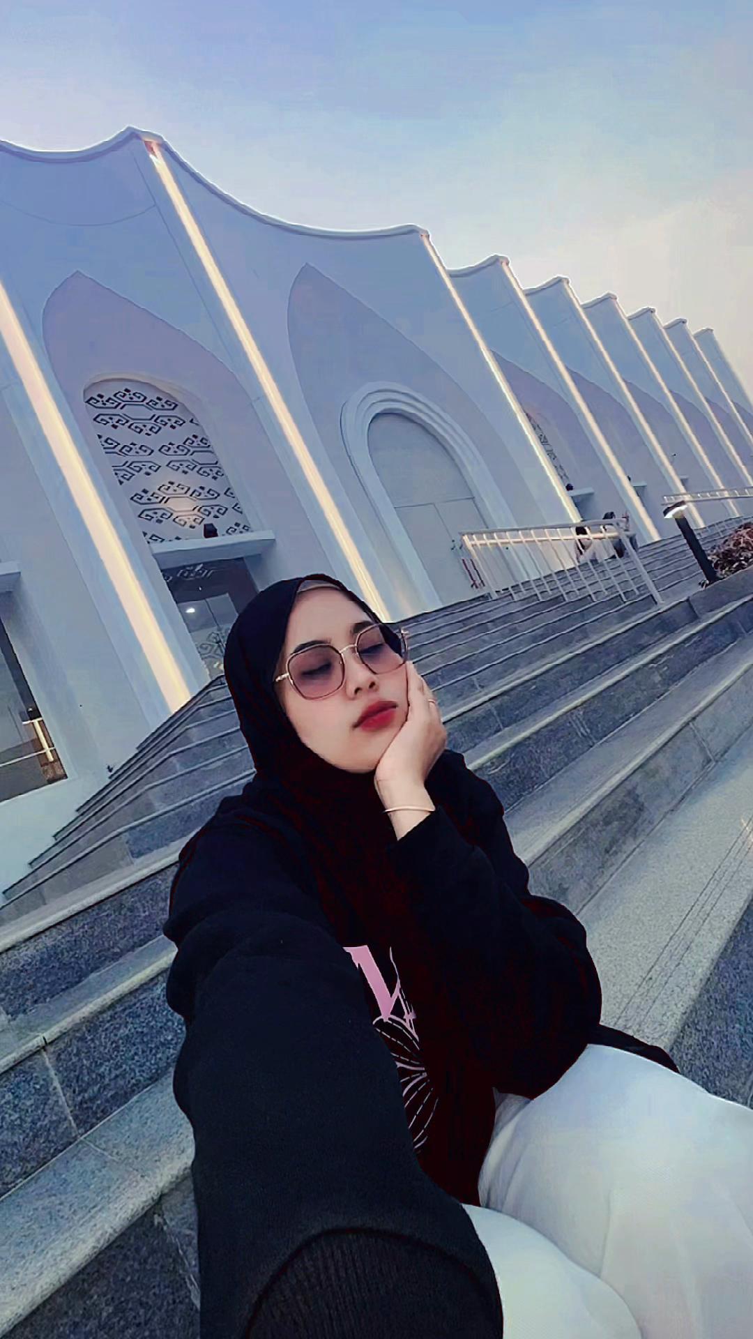 @Kha_Ais  