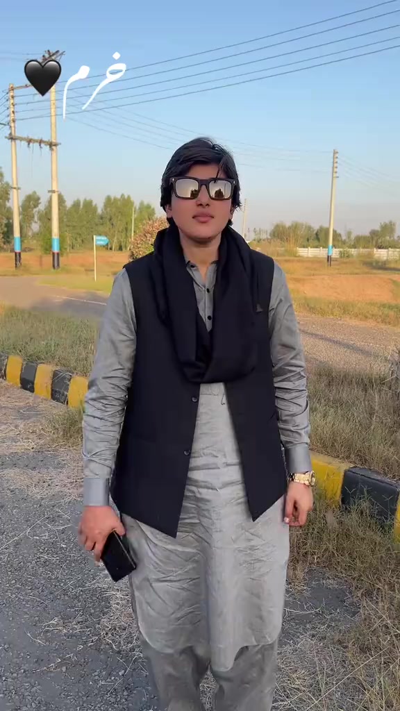 @KK