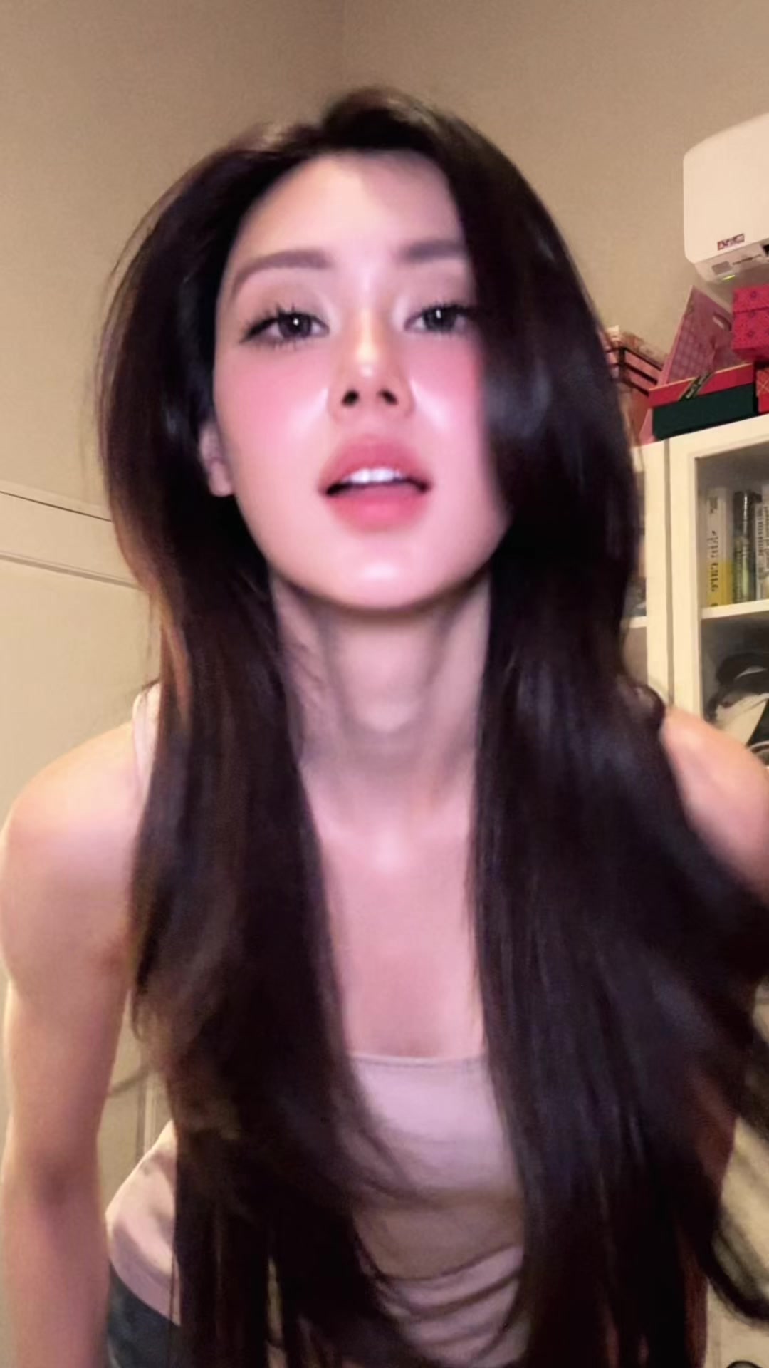 @𝐿𝑜𝑟𝑒𝑛𝑎 𝑆𝑐ℎ ˚⊹♡