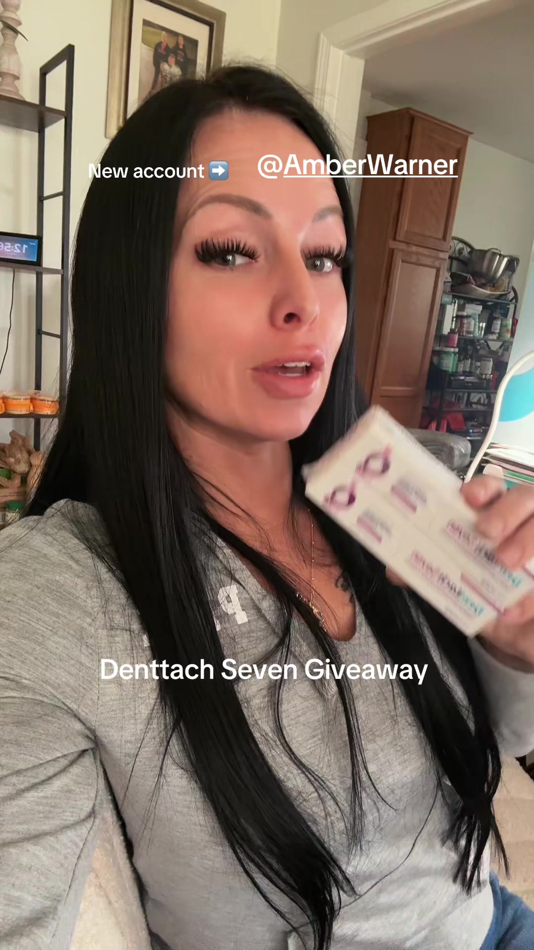 @To0thlessQueen💋