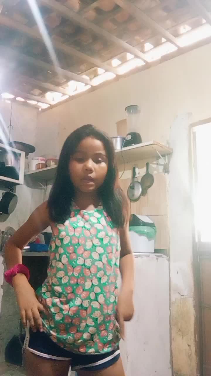 @antonelly 🩶❤️&zwj;🩹💋💋💋💋🤍🤍