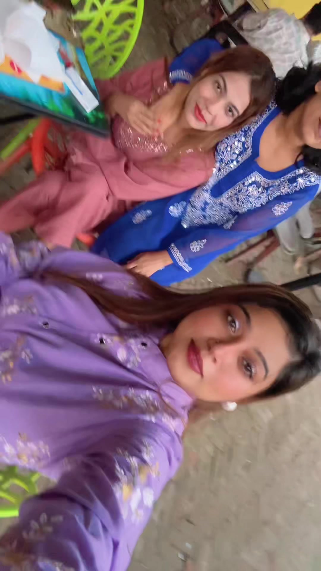 @Adhora