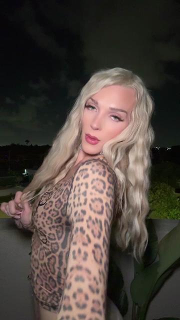 @JennyBabyxox