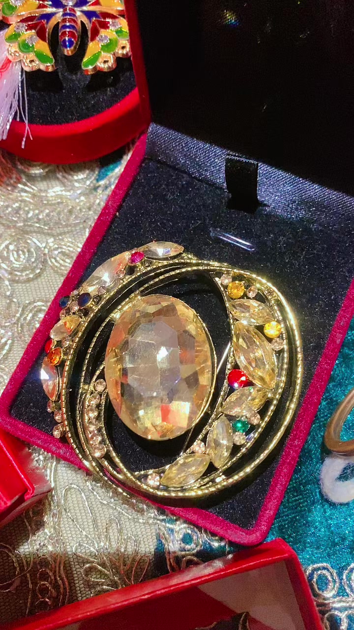 @🧡&hellip;.𝑏𝑙𝑜𝑛𝑑𝑎 𝑣𝑖𝑝&hellip;.🛍️🧡