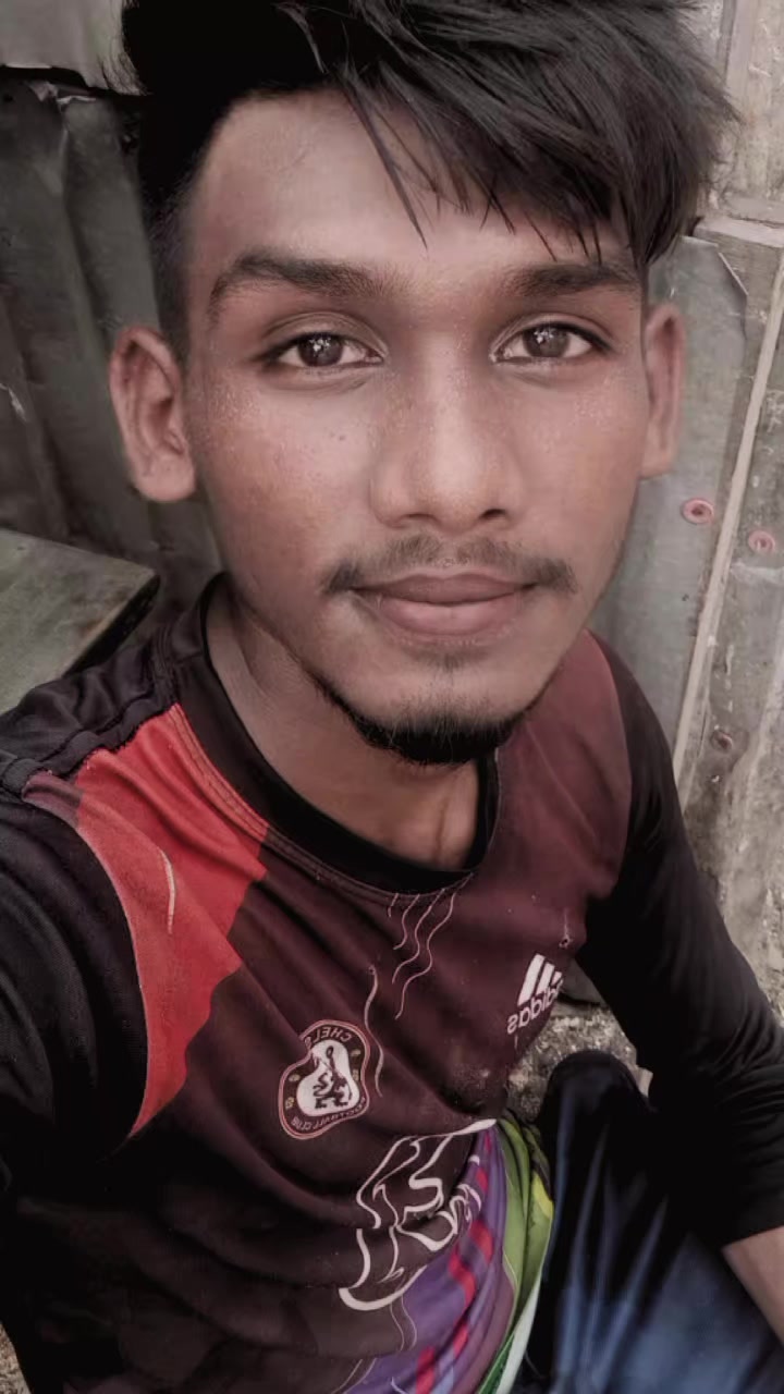 @পাগল হয়ে যাবো তুমি বুঝনা কেন