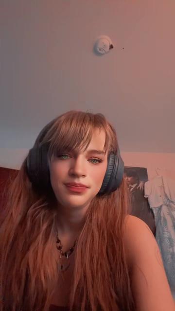 @queendarknesswolfs420