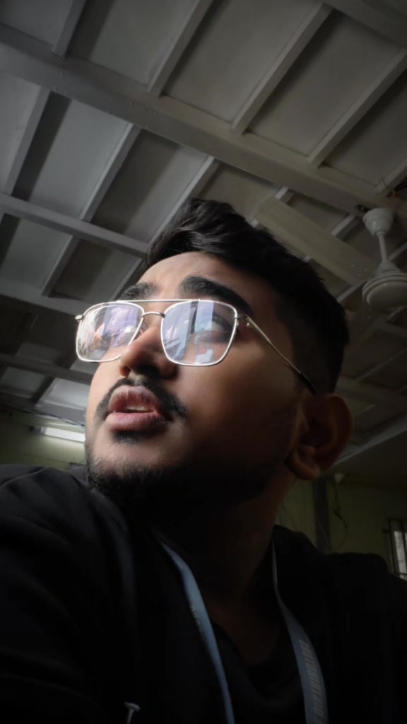 @Virodh✨