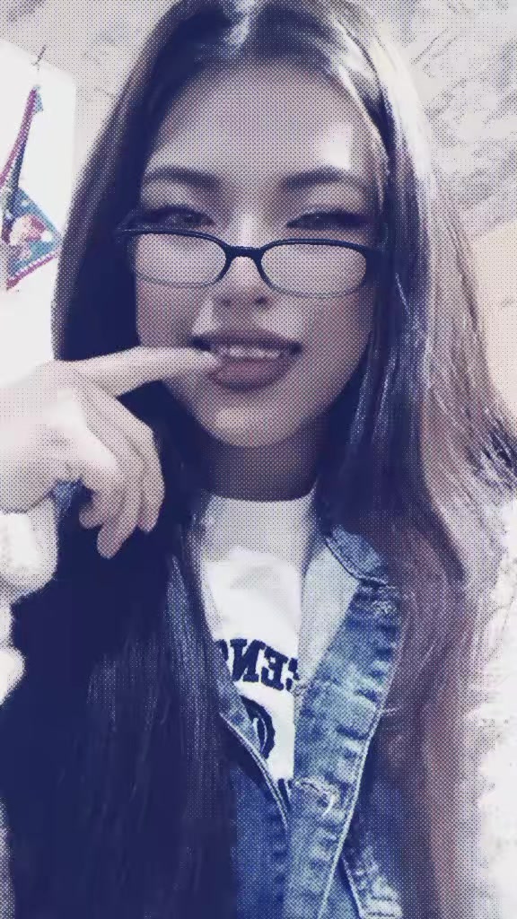 @chynisS
