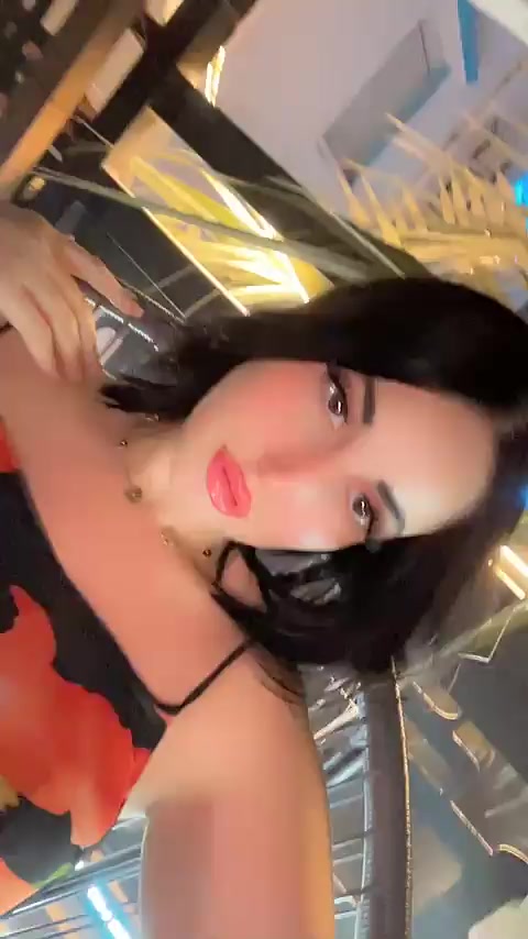 @roumaissa❤️👅