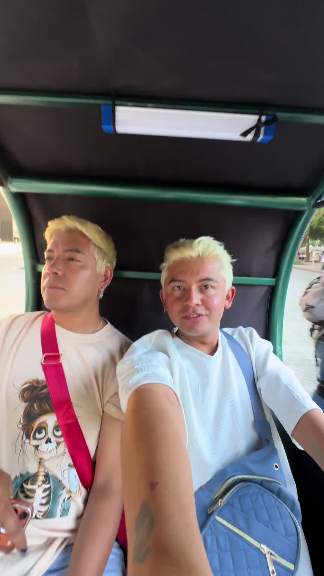 @JonasYMikeOficial