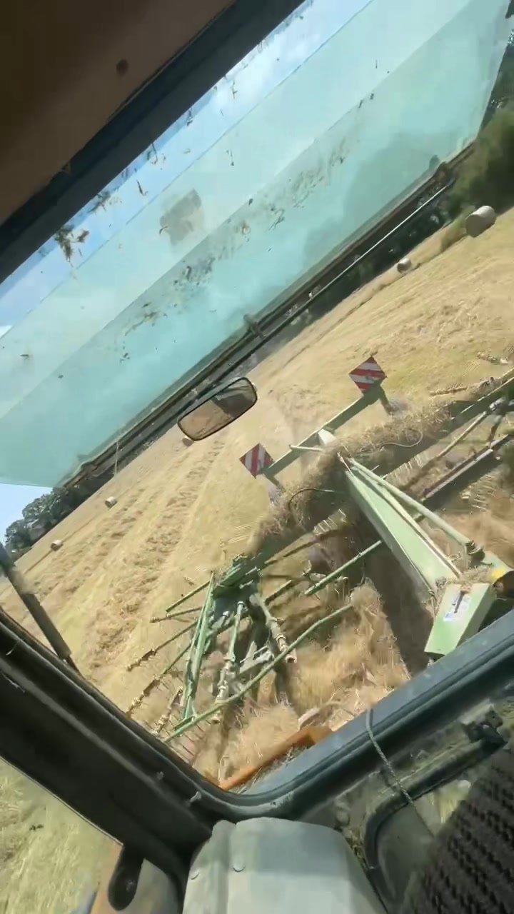 @Juliette 👩🏼&zwj;🌾🌾