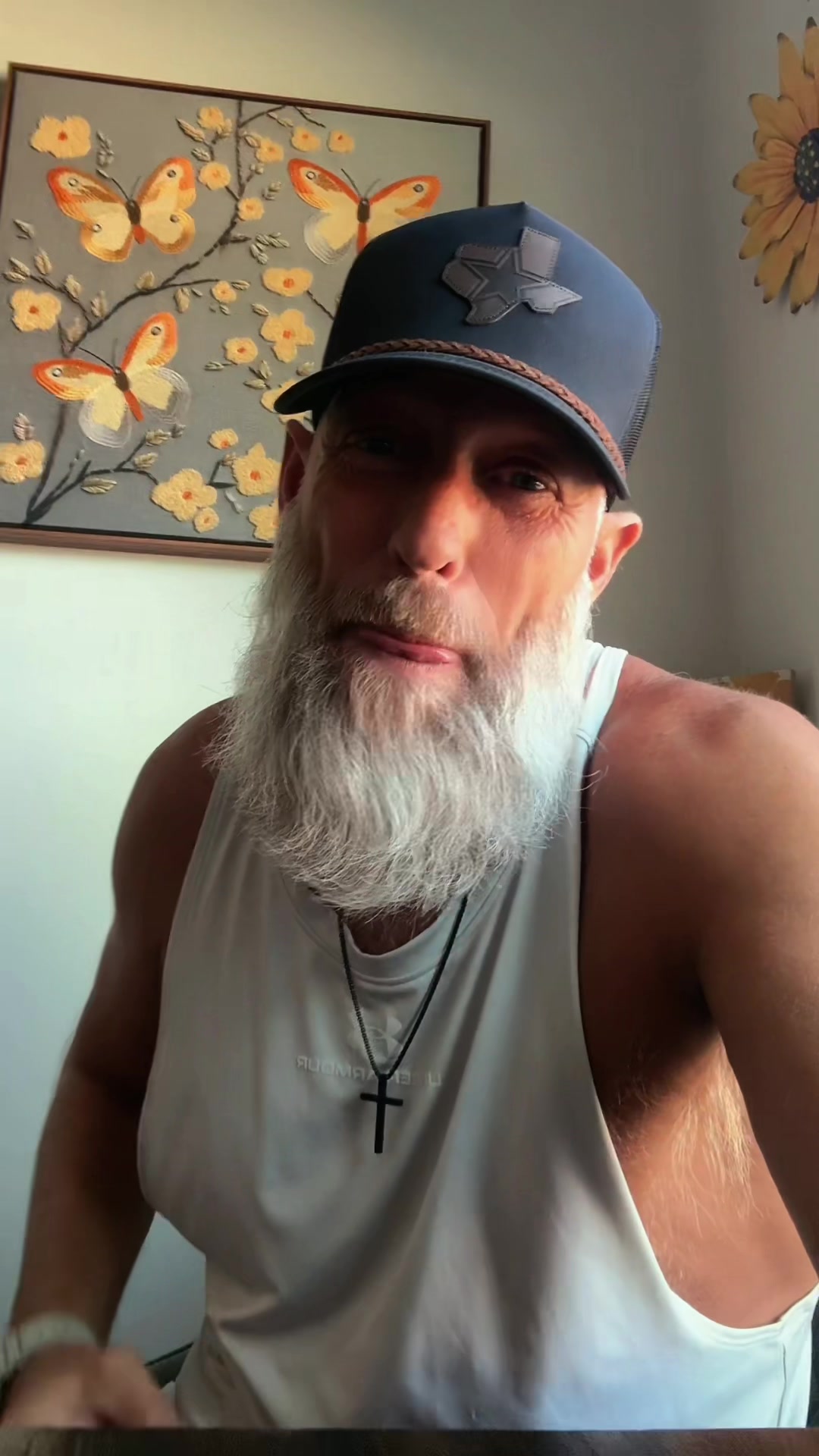 @bearded_bee