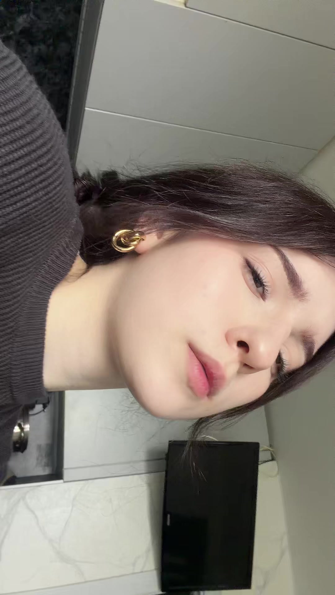 @v