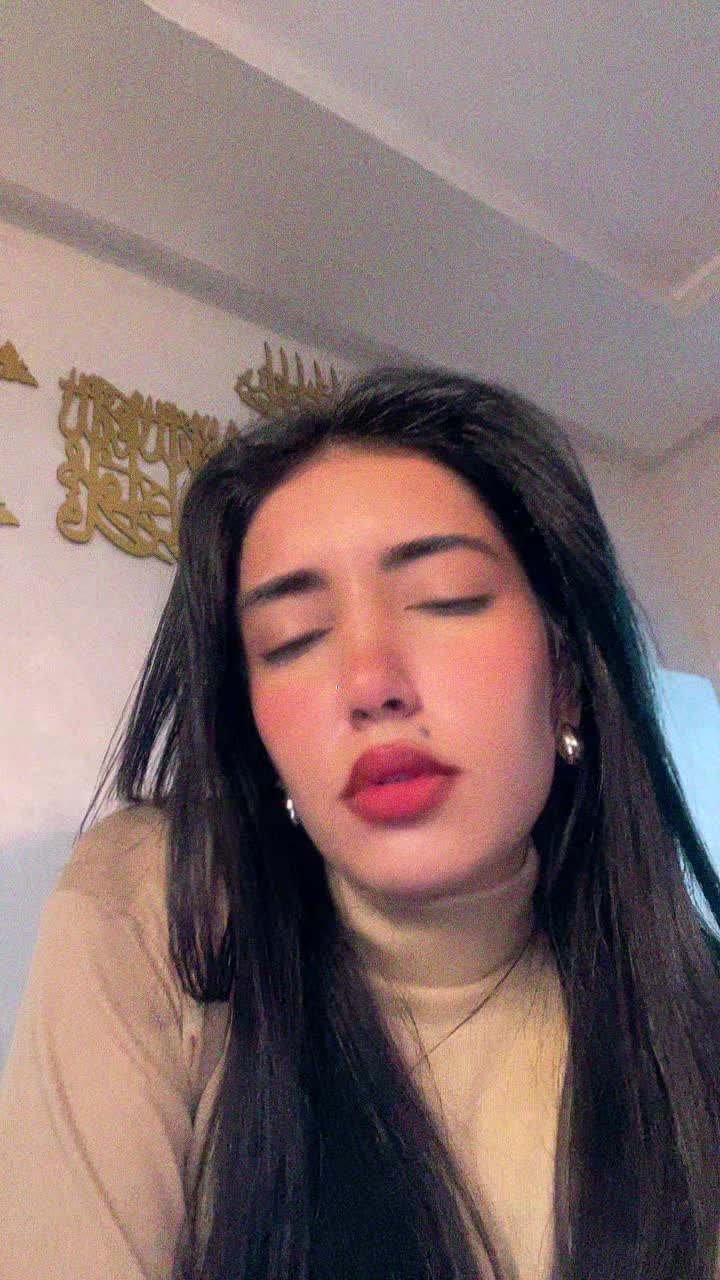 @JEYJEY 🍒