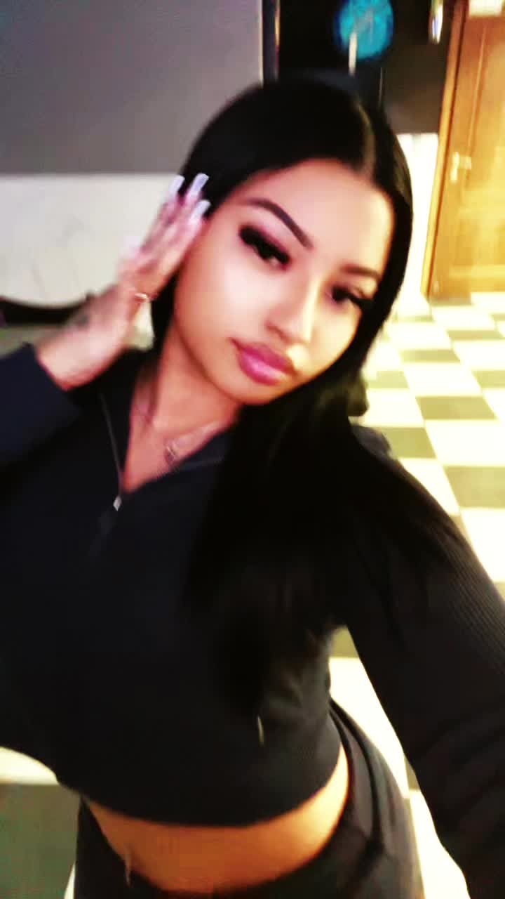 @yessi