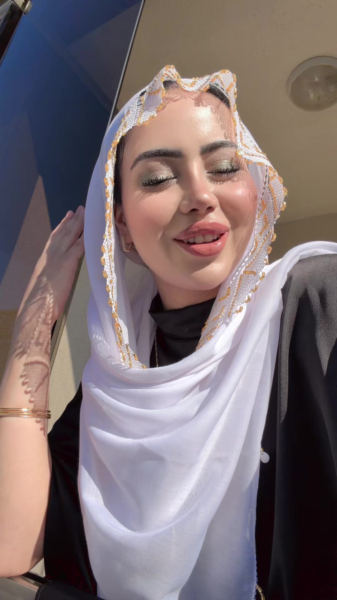 @M