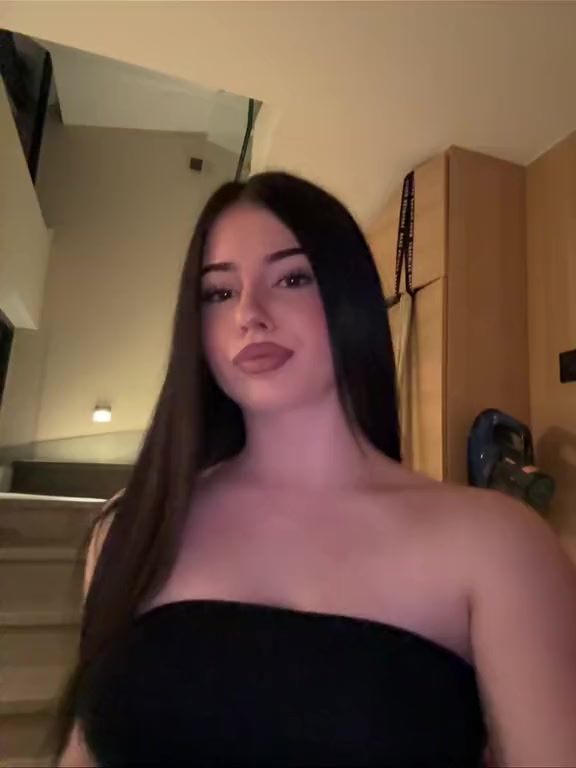 @anuuskica