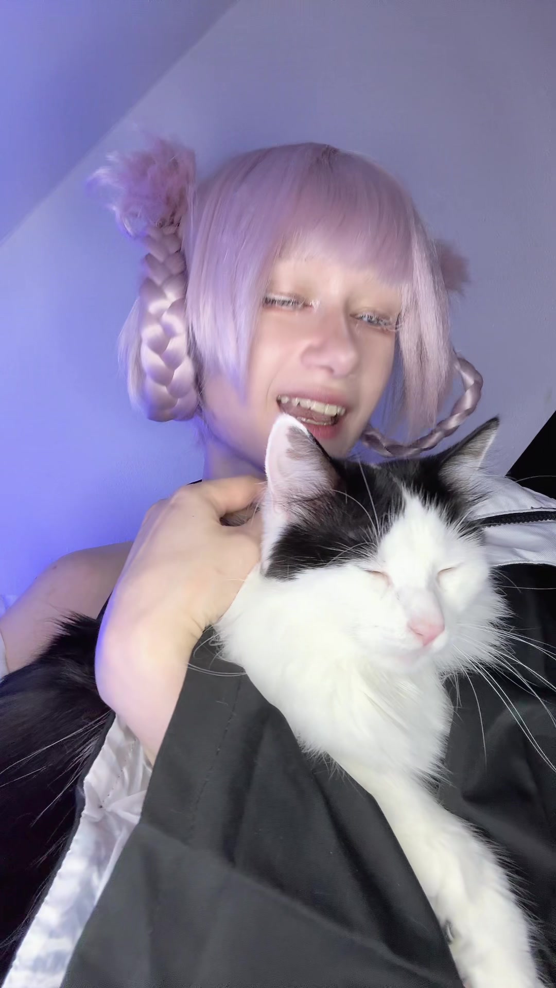 @m3ow