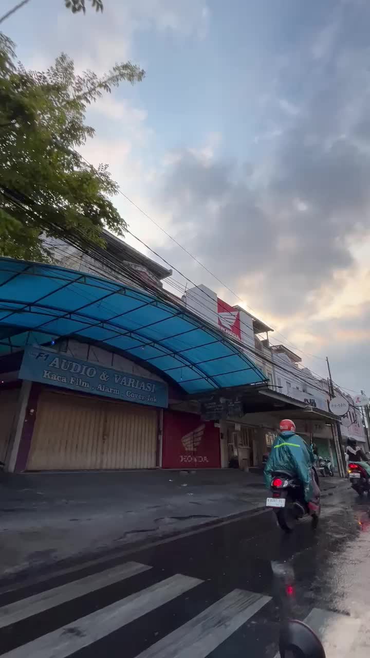 @M.A.C