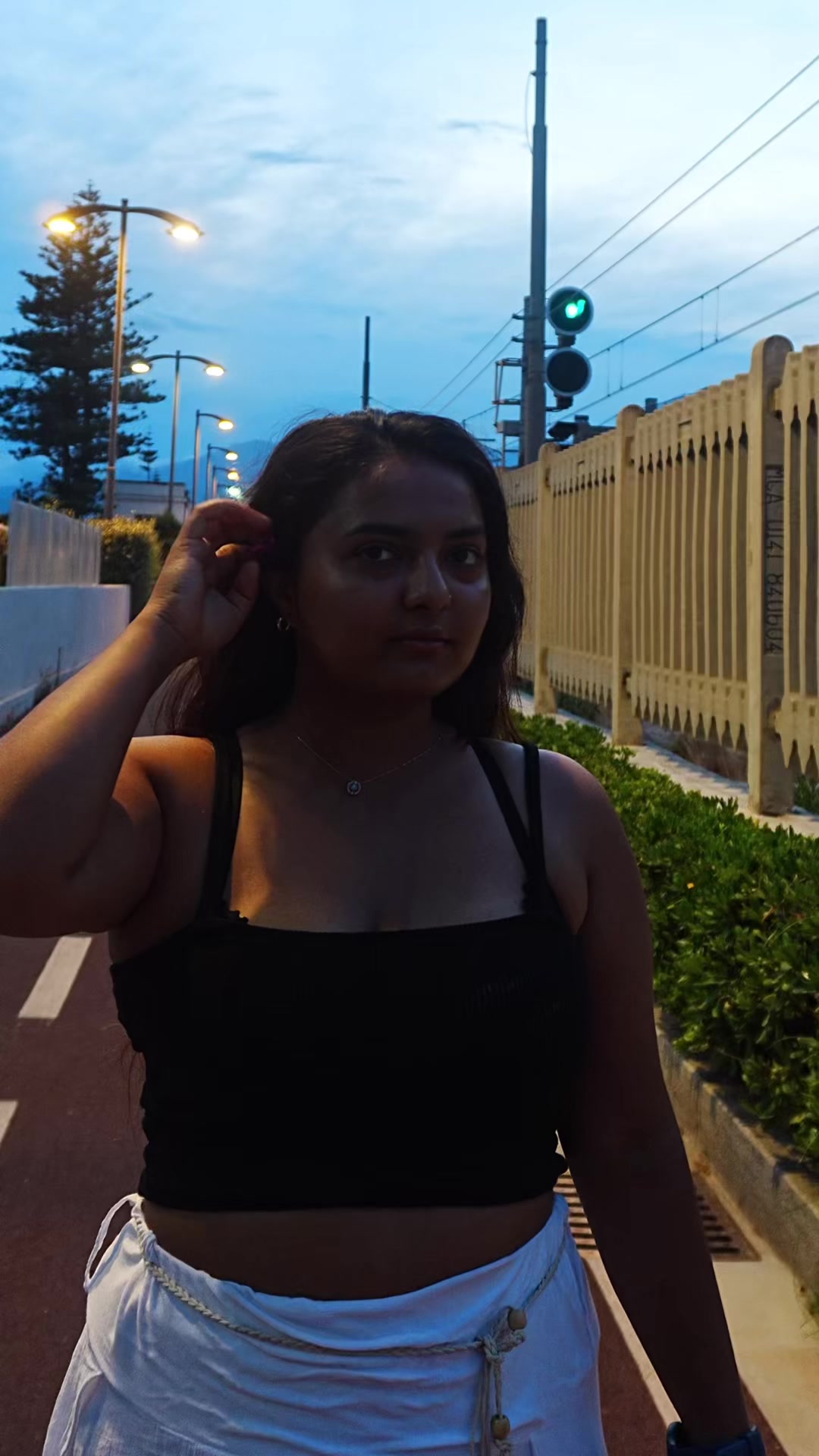 @Beeni_