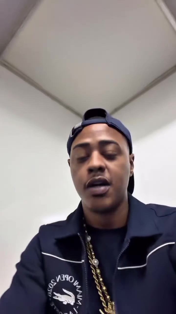 @𝐃𝐀𝐕𝐋