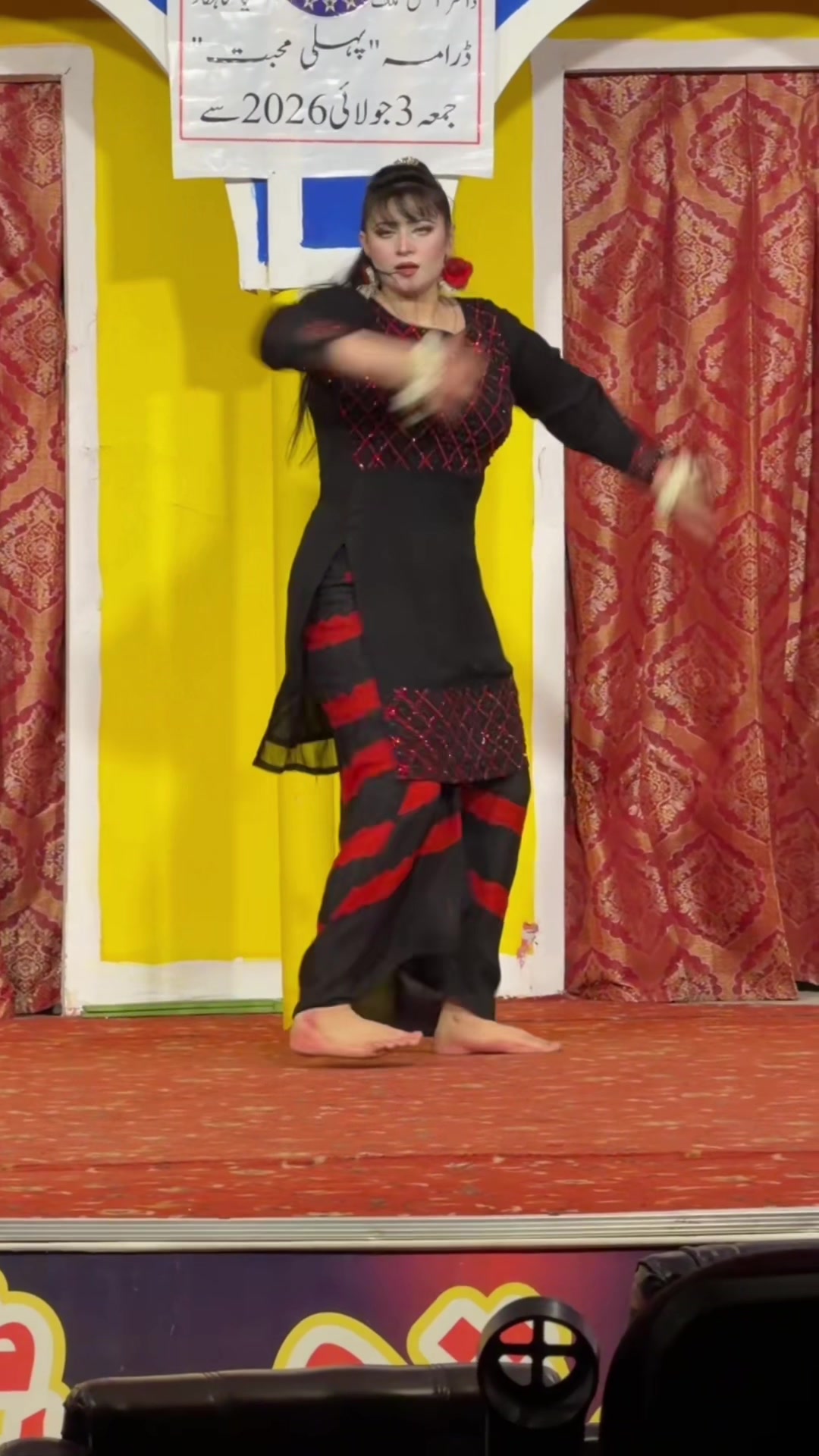 @Pakistan Stage drama 🎭 💃