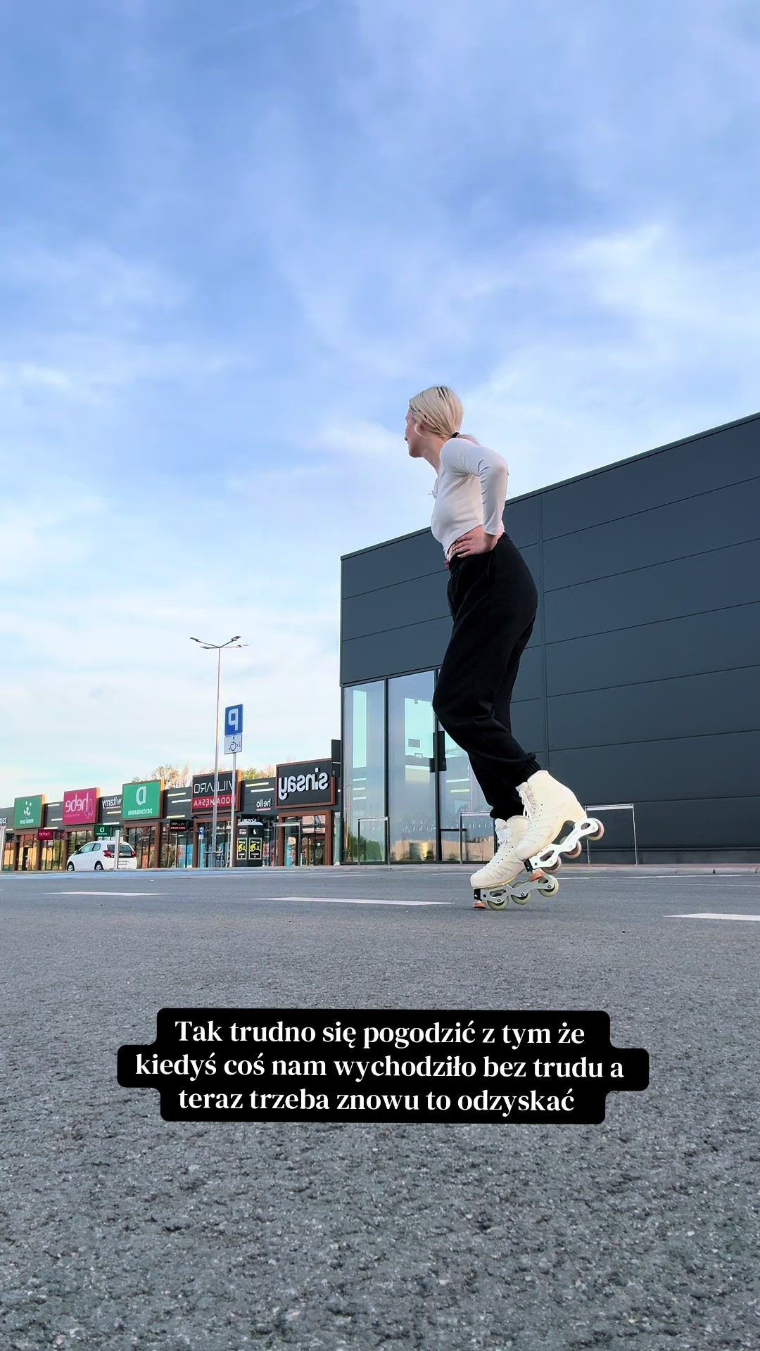 @Trocheinna⛸️ig: trocheinna2312