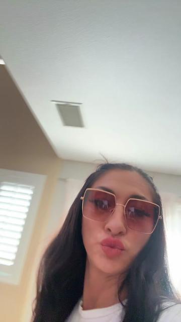 @WhitneyOC