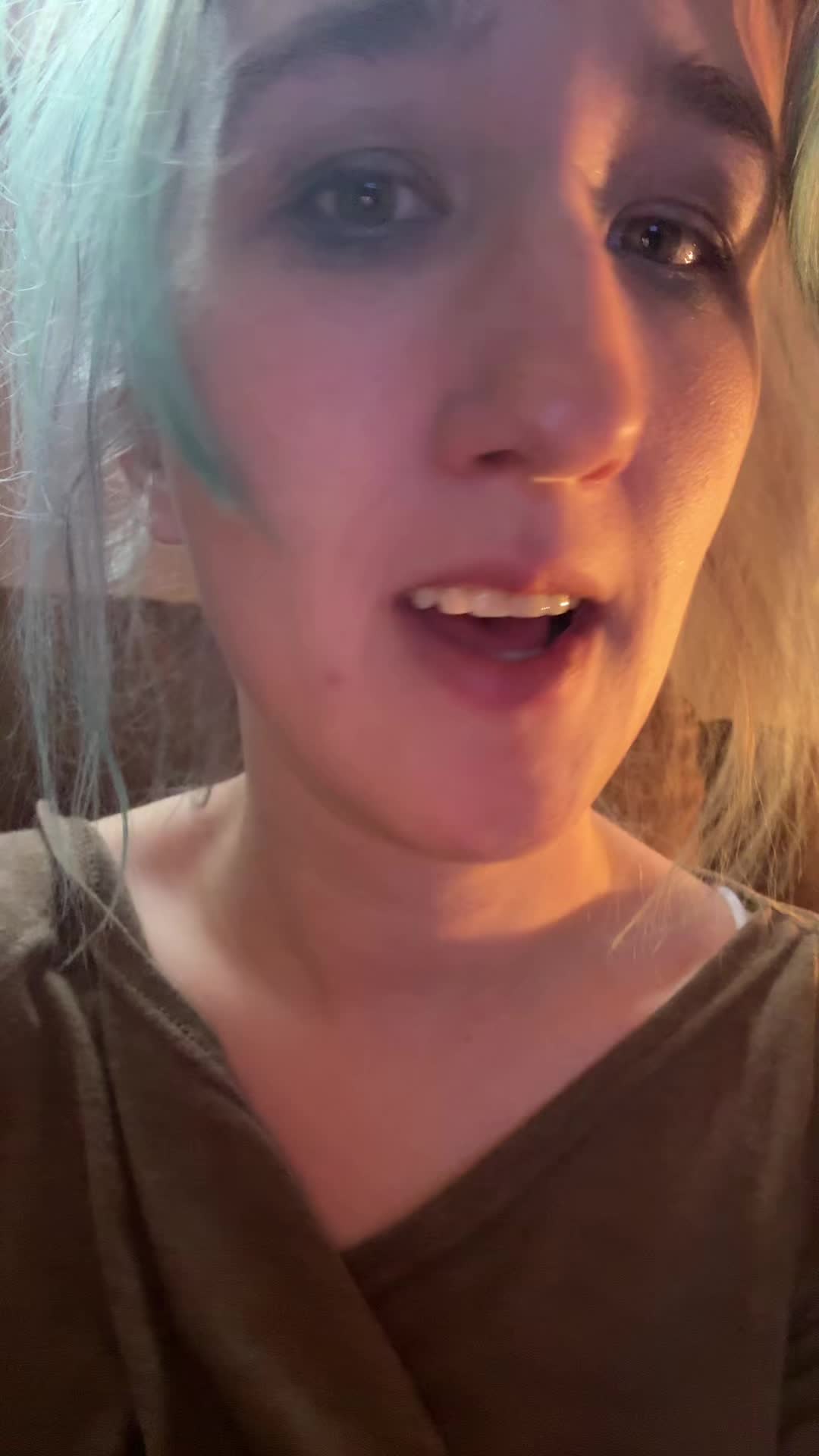 @💕Tori 🐐💚🦊